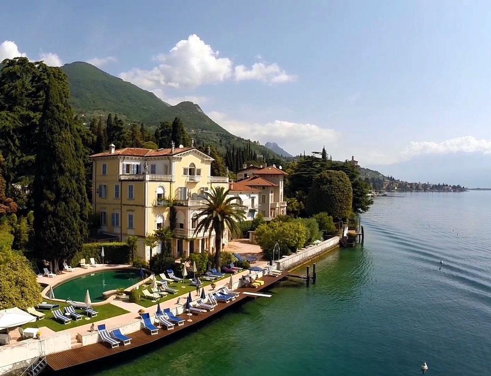 Hotel Monte Baldo E Villa Acquarone Gardone Riviera Exterior foto