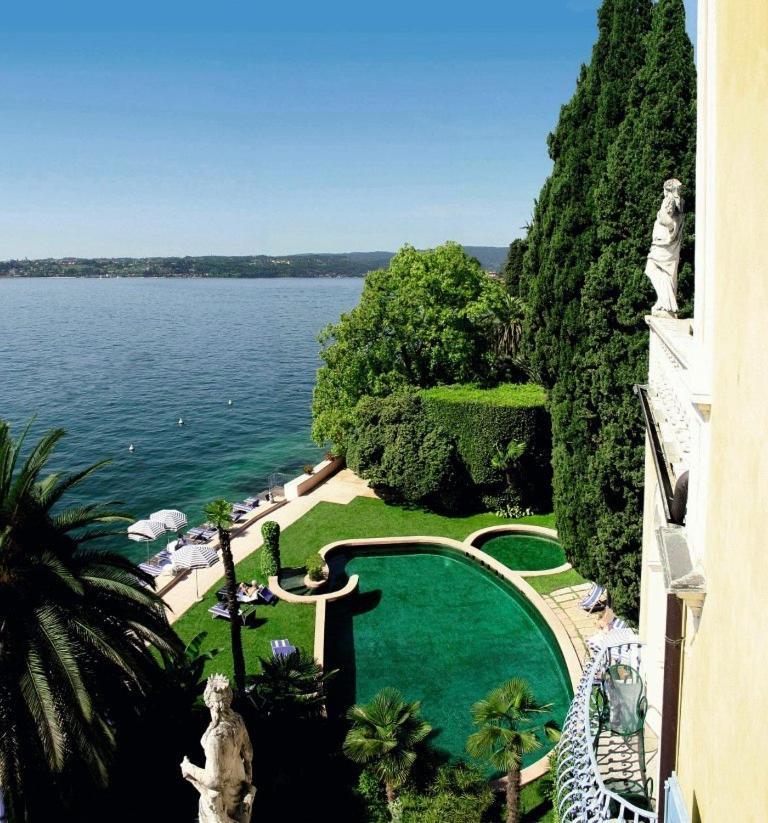 Hotel Monte Baldo E Villa Acquarone Gardone Riviera Exterior foto