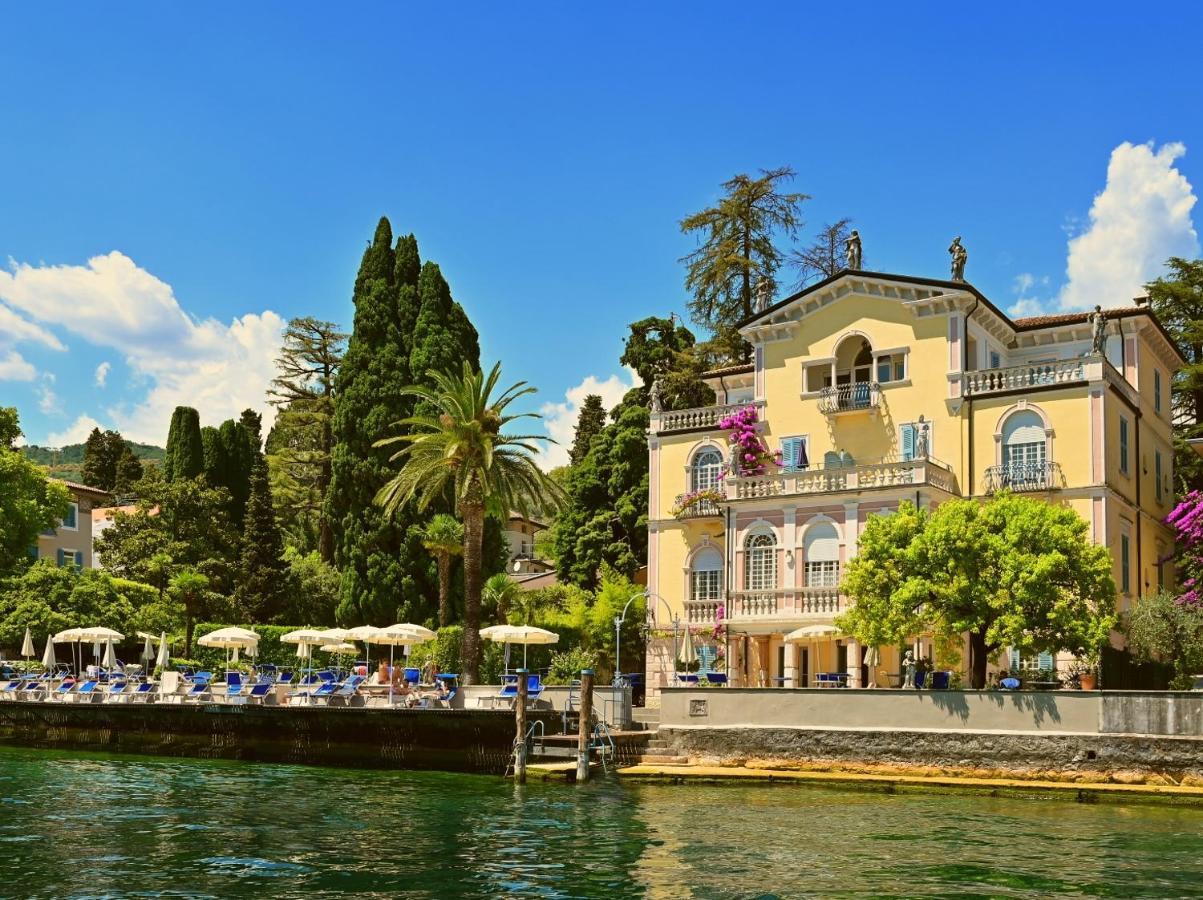 Hotel Monte Baldo E Villa Acquarone Gardone Riviera Exterior foto